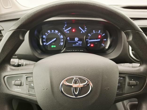 TOYOTA Proace 2.0 D MEDIUM 140 D-4D BUSINESS  