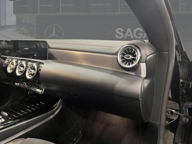 MERCEDES-BENZ CLA-Class CLA 180 d