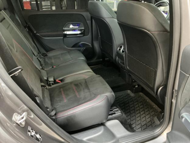 MERCEDES-BENZ GLB 180 d AMG Pack Night PREMIUM PLUS  