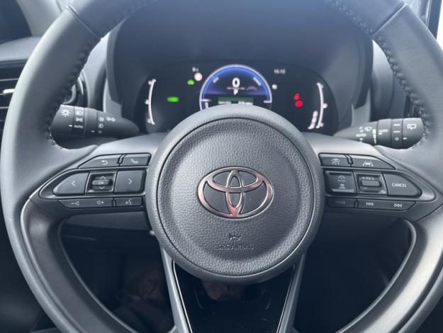 TOYOTA Yaris Hybride 116h Design  1.5 116 ch 