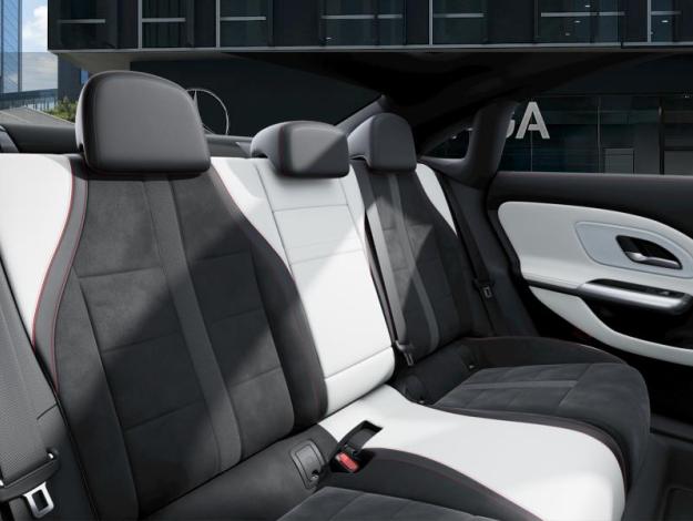 MERCEDES-BENZ CLA 220 AMG Line  CLA 220 AMG Line