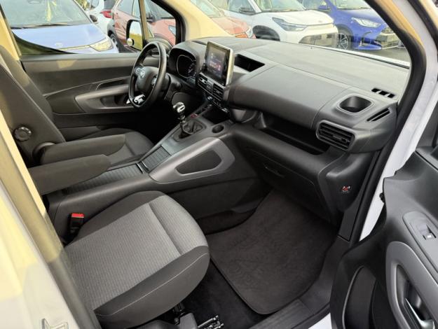 TOYOTA Proace City Verso 1.5 LONG 130 D-4D DESIGN  