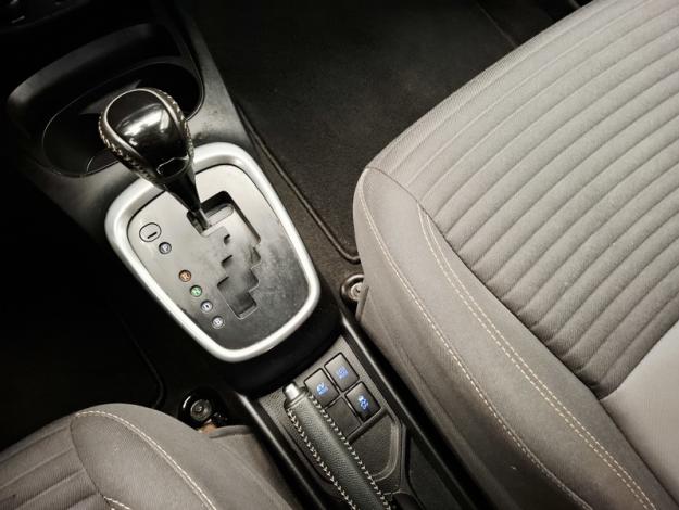 TOYOTA Yaris 1.5 VVT-I HYBRID DYNAMIC   