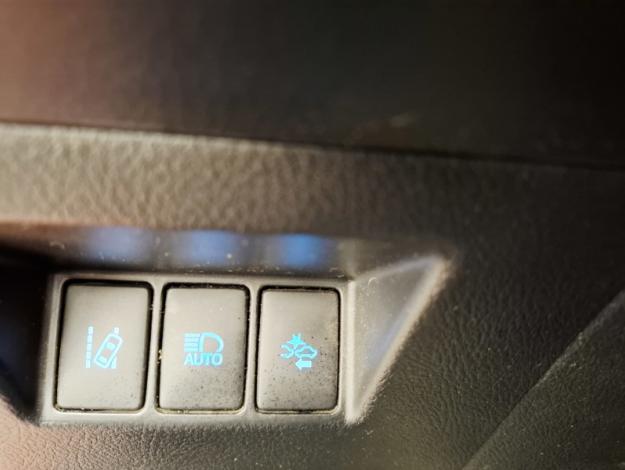 TOYOTA Yaris 1.5 VVT-I HYBRID DYNAMIC   