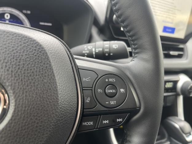 TOYOTA RAV4 218h lounge  