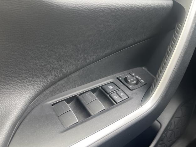 TOYOTA RAV4 218h lounge  