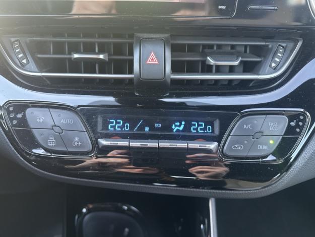 TOYOTA C-HR 122h Collection  
