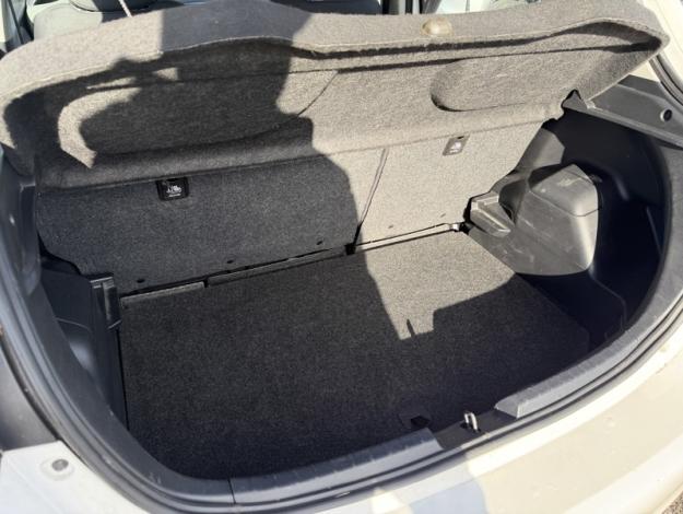 TOYOTA Yaris 1.0 70 VVT-I FRANCE RC18  