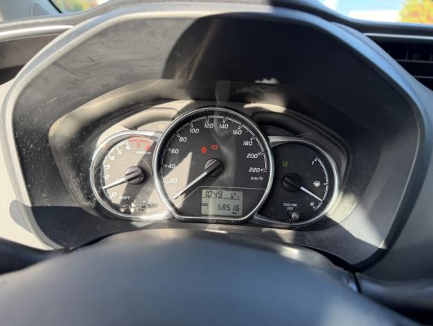 TOYOTA Yaris 1.0 70 VVT-I FRANCE RC18  