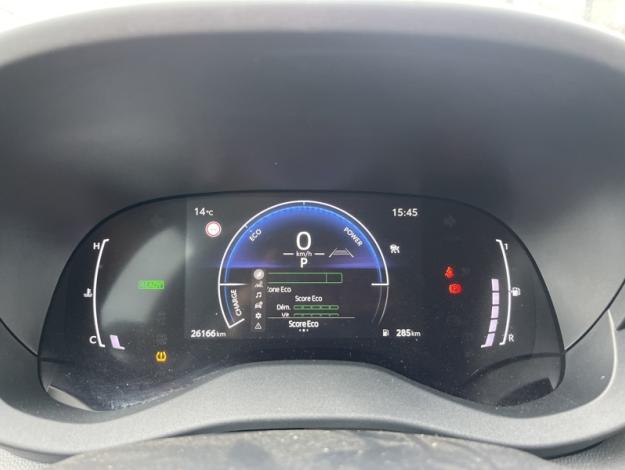 TOYOTA Yaris 116h Design  