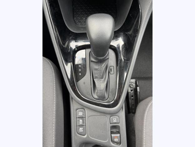 TOYOTA Yaris 116h Design  