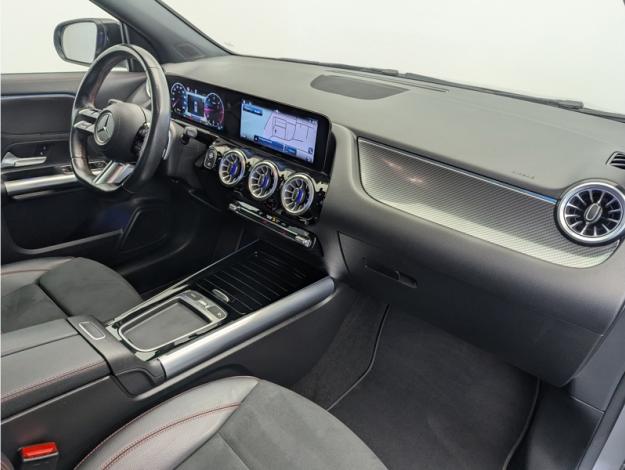 MERCEDES-BENZ GLA 200 d AMG Line  