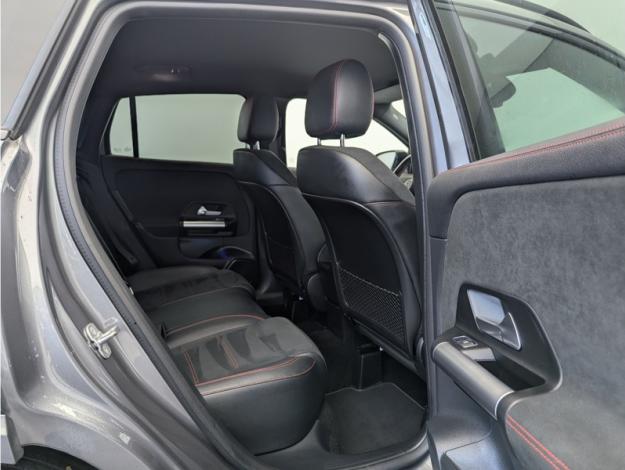 MERCEDES-BENZ GLA 200 d AMG Line  