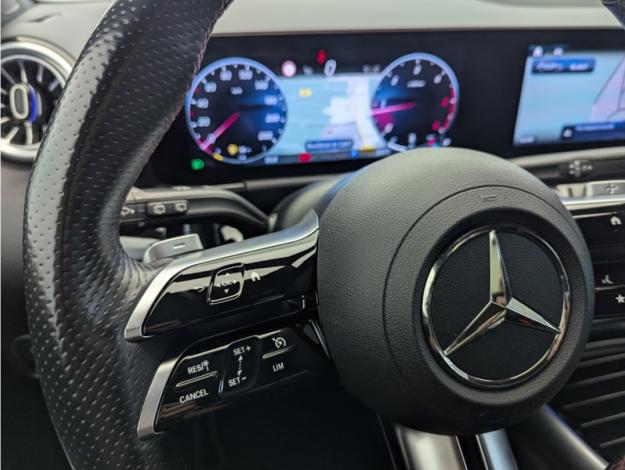 MERCEDES-BENZ GLA 200 d AMG Line  