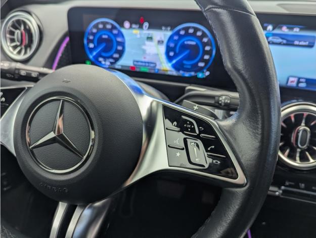 MERCEDES-BENZ EQB 250+ Edition  