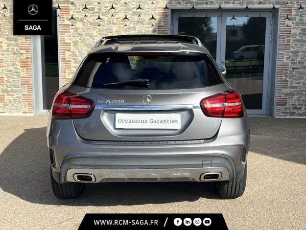 MERCEDES-BENZ GLA 200 Fascination  