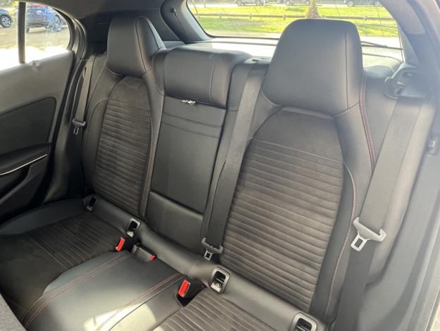 MERCEDES-BENZ GLA 200 Fascination  