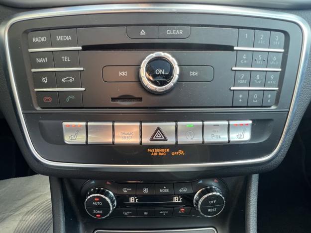 MERCEDES-BENZ GLA 200 Fascination  