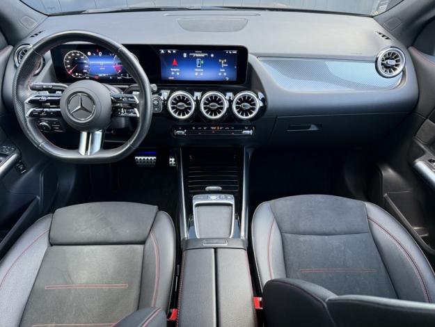MERCEDES-BENZ GLA 200 d AMG Line  