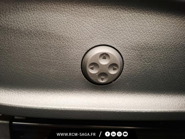 MERCEDES-BENZ EQA 250+ AMG Line  