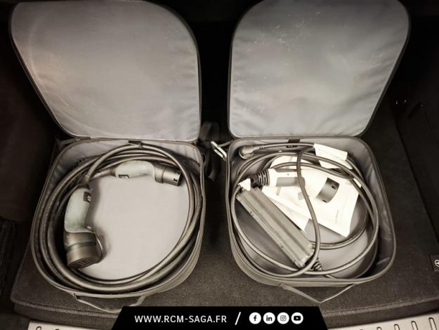MERCEDES-BENZ EQA 250+ AMG Line  