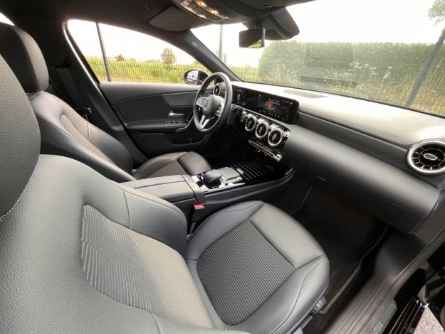 MERCEDES-BENZ Classe A 180 d Progressive Line  