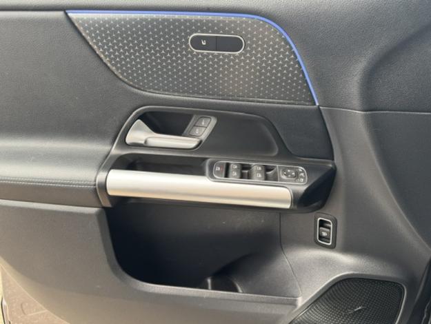 MERCEDES-BENZ EQA 250+ Progressive Line  PC AVT A REPEINDRE