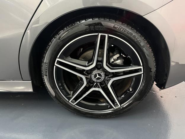 MERCEDES-BENZ Classe A 180 AMG Line  