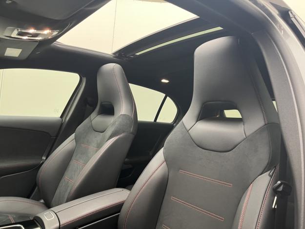 MERCEDES-BENZ Classe A 180 AMG Line  