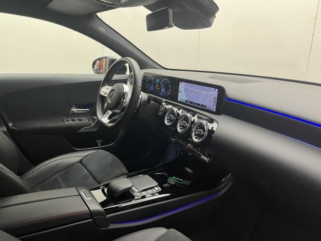 MERCEDES-BENZ Classe A 180 AMG Line  