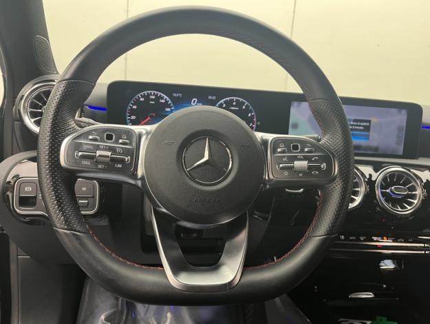 MERCEDES-BENZ Classe A 180 AMG Line  