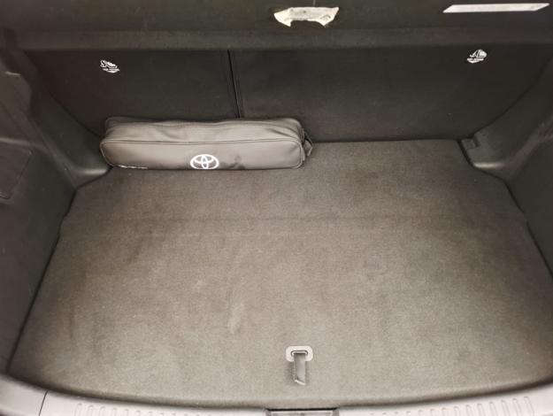 TOYOTA Yaris 1.5 116H DYNAMIC   