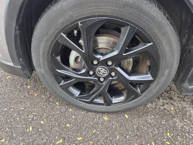 TOYOTA C-HR 122h Graphic  