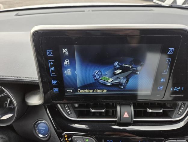 TOYOTA C-HR 122h Graphic  