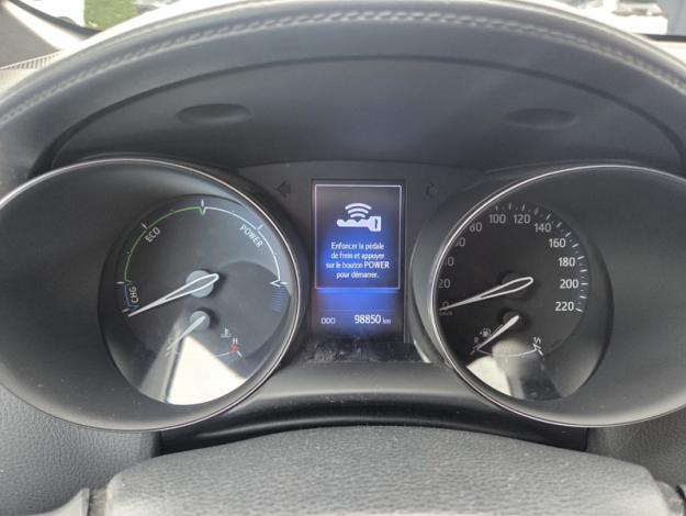 TOYOTA C-HR 122h Graphic  