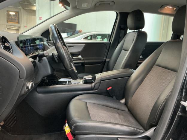 MERCEDES-BENZ B-Class B 180 d