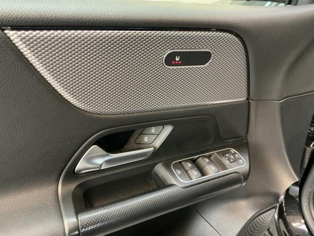 MERCEDES-BENZ B-Class B 180 d