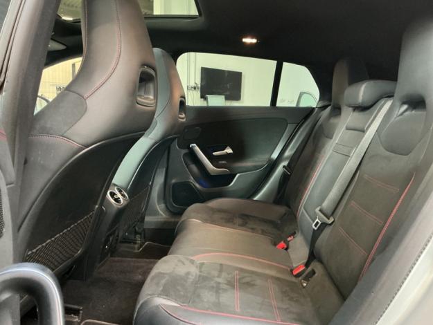 MERCEDES-BENZ CLA 180 d SB AMG Line Toit Pano  