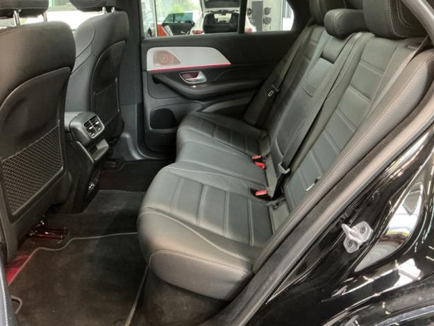 MERCEDES-BENZ GLE 350 de 4M AMG Airmatic Pano Burmester  