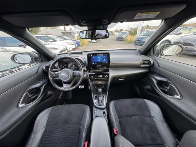 TOYOTA Yaris Cross 1.5 116H GR SPORT  