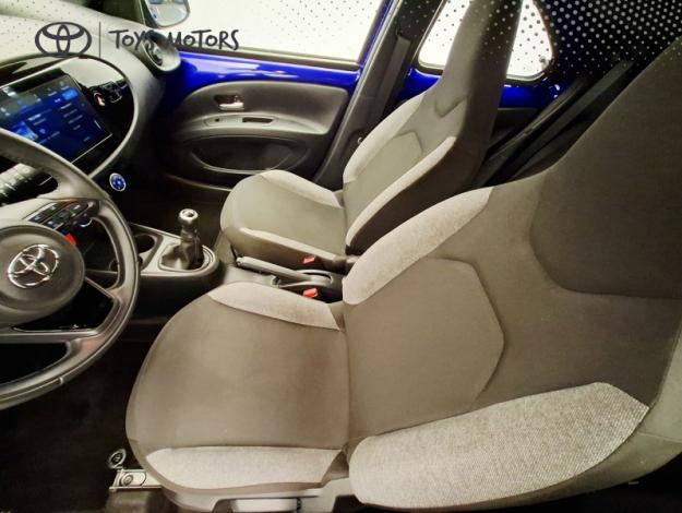 TOYOTA Aygo X 1.0 VVT-I 72 DYNAMIC  