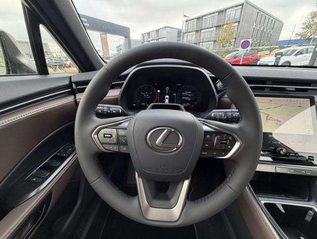 LEXUS LBX 1.5 136H 2WD ELEGANT PACK TECH MY26  LBX HYBRIDE 2WD ELEGANT PACK TECH MY26
