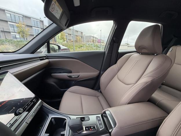 LEXUS LBX 1.5 136H 2WD ELEGANT PACK TECH MY26  LBX HYBRIDE 2WD ELEGANT PACK TECH MY26