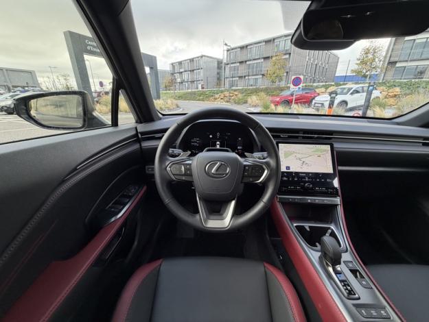 LEXUS LBX 1.5 136H 2WD Vibrant Edition  LBX HYBRIDE 2WD VIBRANT EDITION MONOTON MY26