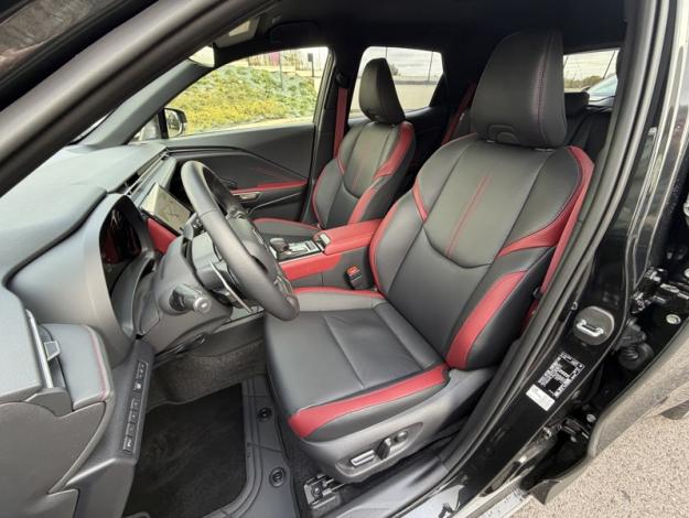 LEXUS LBX 1.5 136H 2WD Vibrant Edition  LBX HYBRIDE 2WD VIBRANT EDITION MONOTON MY26