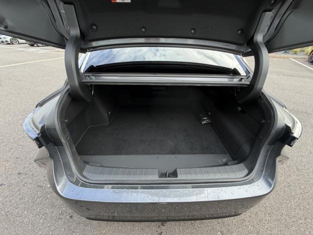 LEXUS ES 2.5 300H LUXE AUTO  ES 300H HYBRIDE 2WD LUXE PACK INNO NG26 VD