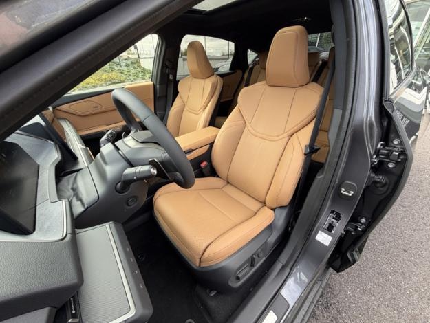 LEXUS ES 2.5 300H LUXE AUTO  ES 300H HYBRIDE 2WD LUXE PACK INNO NG26 VD