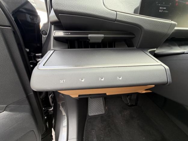 LEXUS ES 2.5 300H LUXE AUTO  ES 300H HYBRIDE 2WD LUXE PACK INNO NG26 VD