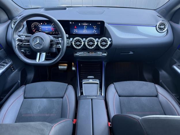 MERCEDES-BENZ GLA 200 d AMG Line  