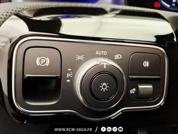 MERCEDES-BENZ Classe A 180 AMG Line  